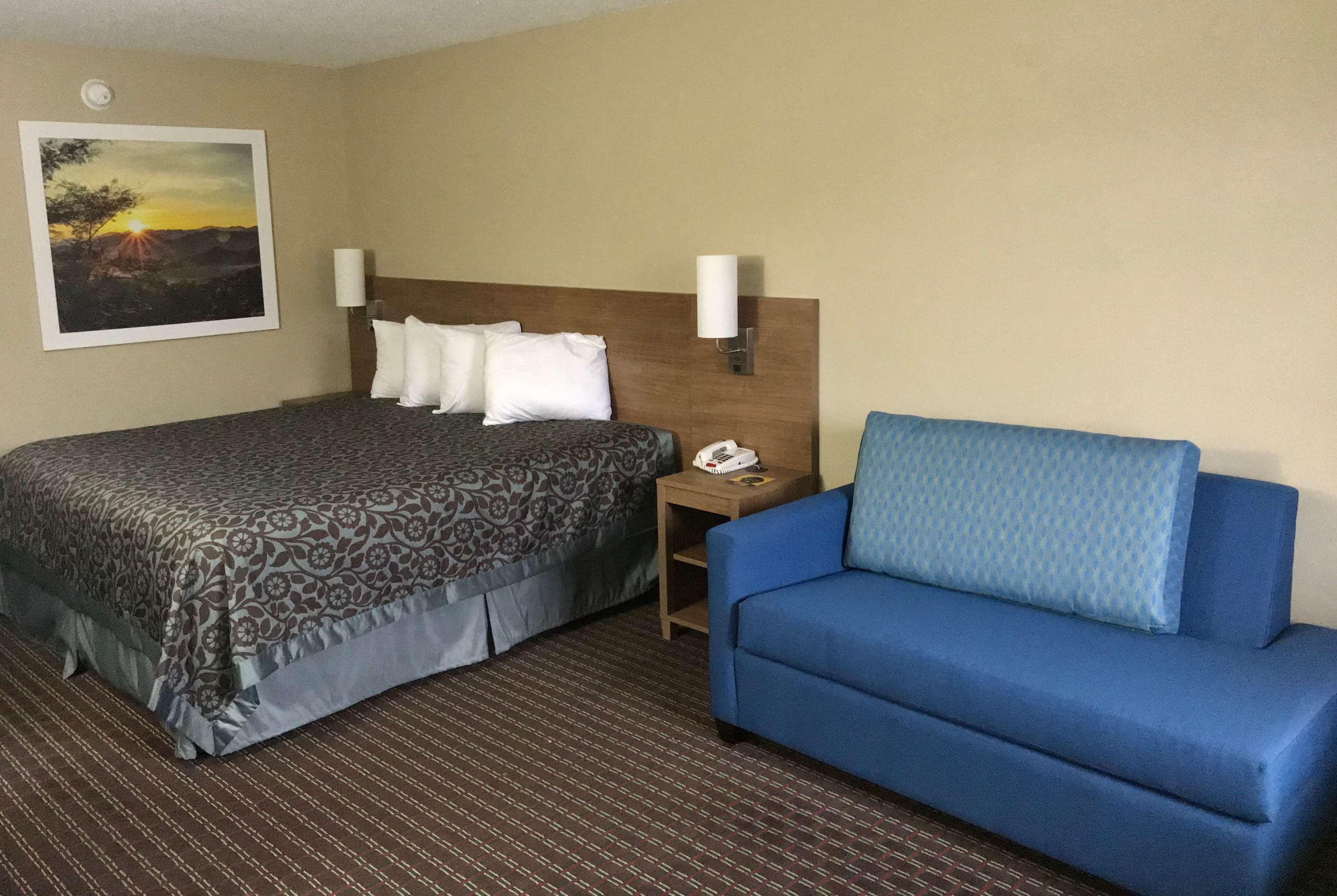 Days Inn By Wyndham Lexington-Columbia Exterior foto